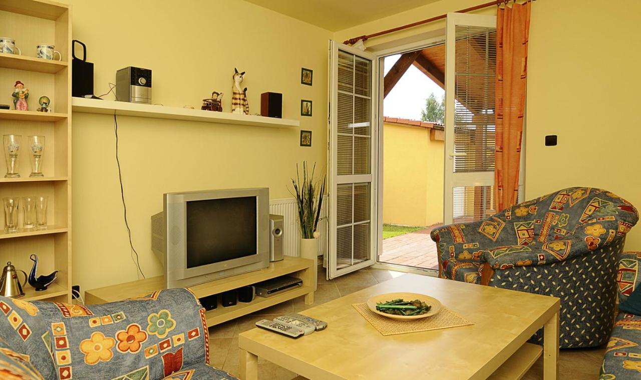 Petr-A Villa Frymburk Habitación foto